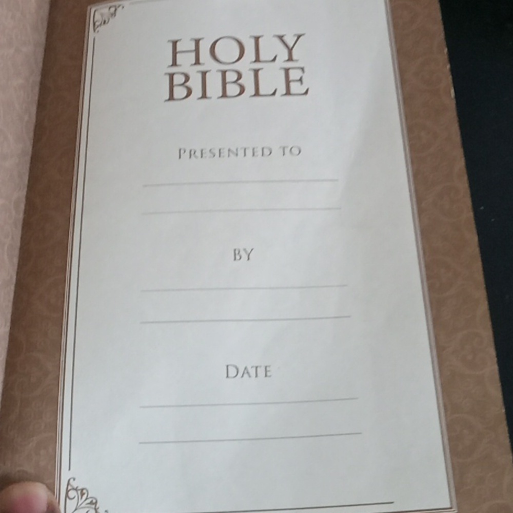 Christian Arts publishers  Brown Leather Holy Bible KJV - Picture 3 of 7